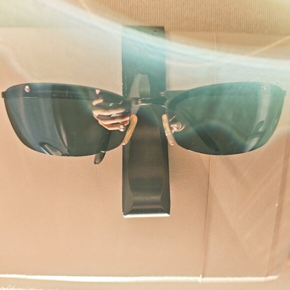 Car Sun Visor Glasses Holder Clip Sun glass & Ticket Organizer Any Vehicle - Picture 4 of 9